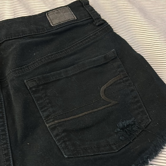 American Eagle Black Jean Shorts - Picture 4 of 4